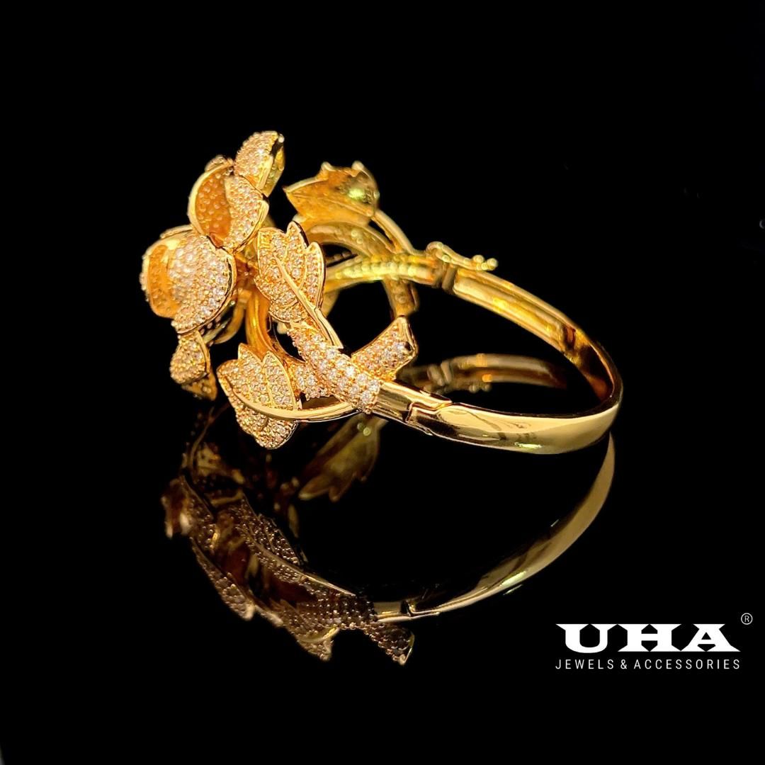 V178 Vòng tay nữ đính đá cao cấp thiết kế sang trọng UHA