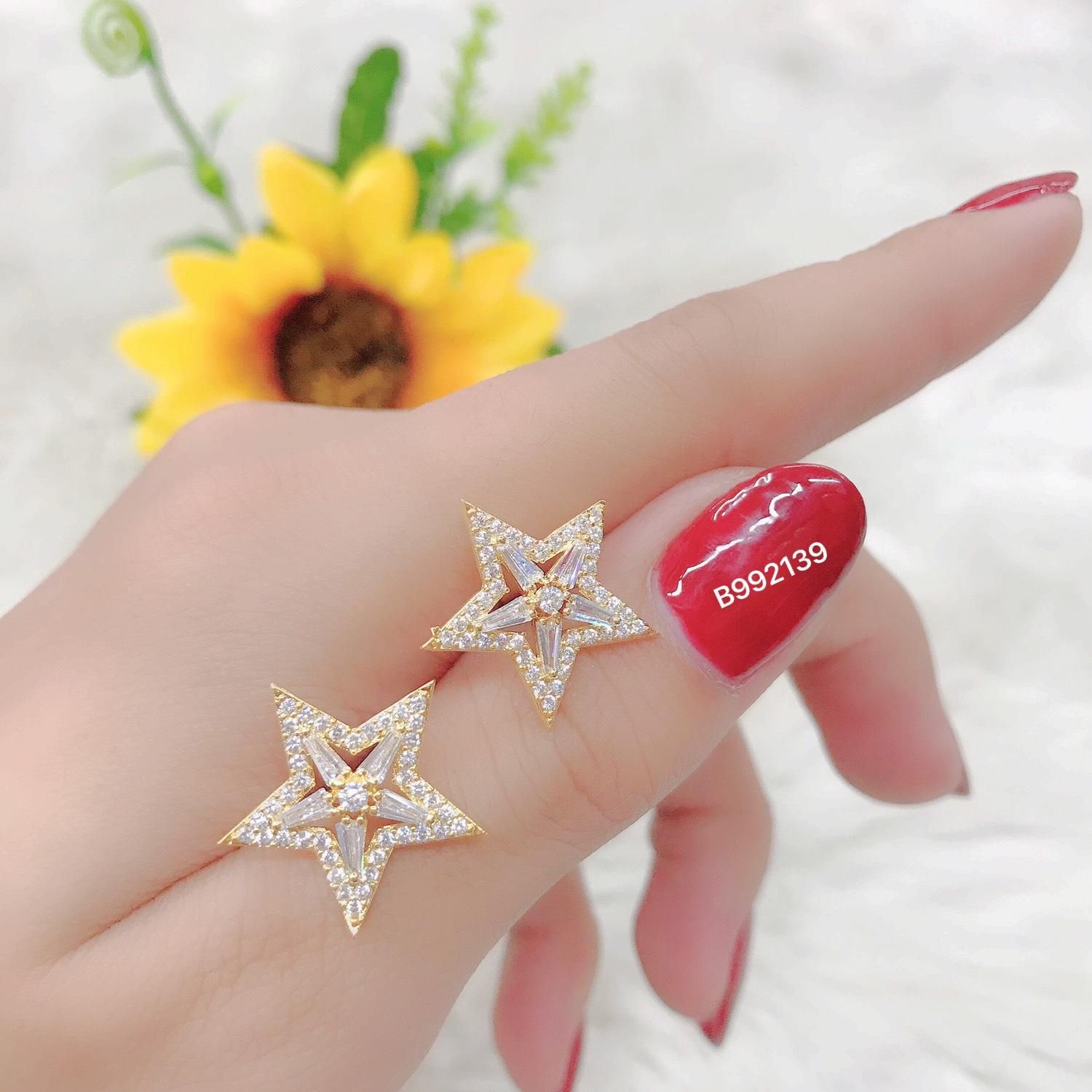 B992 Bông tai nữ ngôi sao phụ kiện nail đính đá UHA , chuôi cài chắc chắn, kiểu dáng hiện đại, thu hút, sang trọng Hoa Tai Women Khuyên Tai