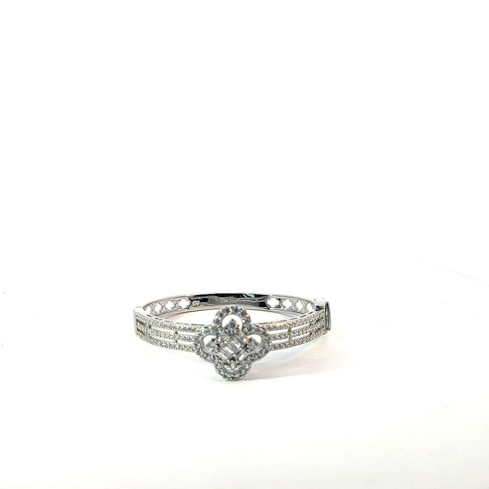 V496-Vòng tay nữ thiết kế sang trọng bền màu-đính dá CZ-UHA