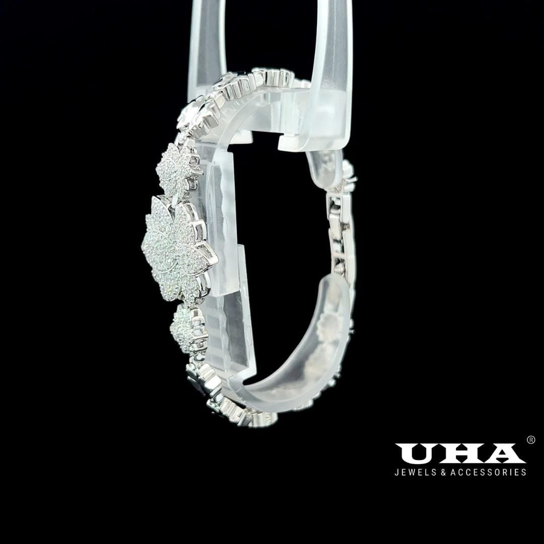 L661 Lắc tay nữ thiết kế kiểu hoa đính đá sáng lấp lánh UHA Phụ Kiện