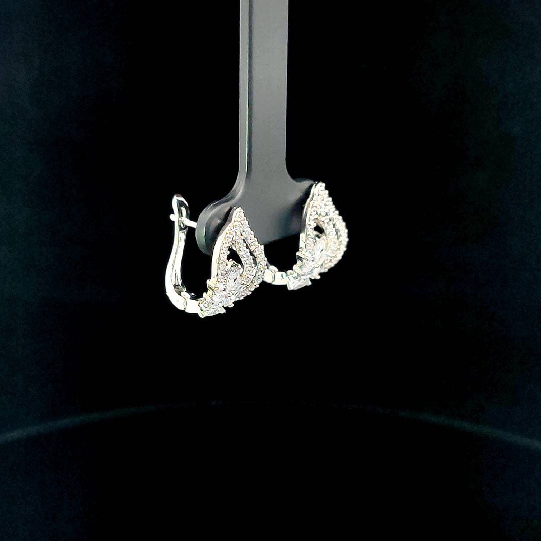 B1591 Bông tai kiểu CHIẾC LÁ đính đá baguette-tăng kèm hộp Women