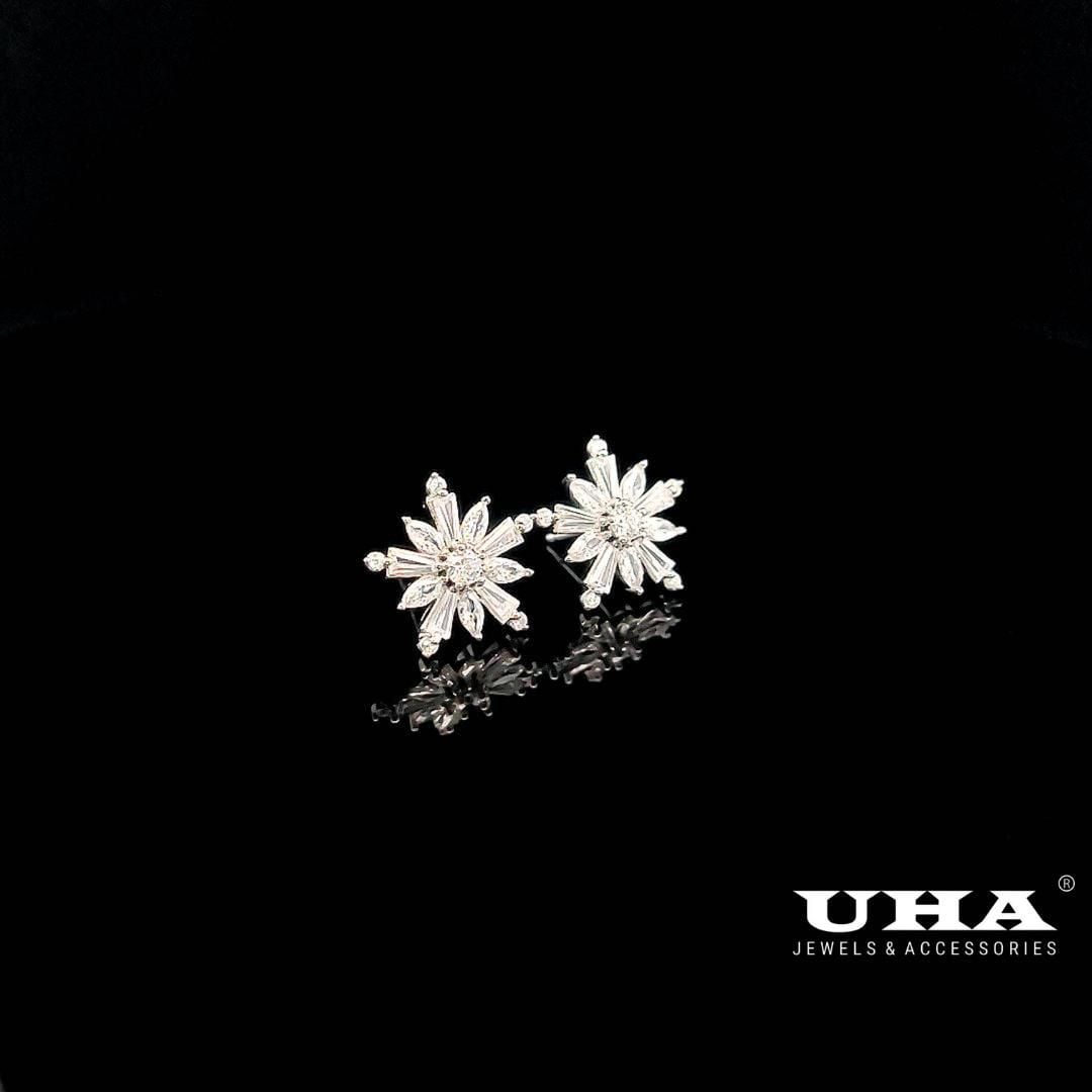 B1581 Bông tai nữ đính đá CZ cao cấp sáng lấp lánh UHA Women