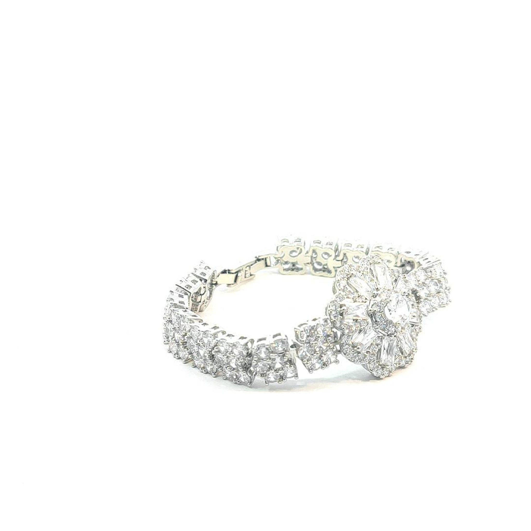 L621 Lắc tay nữ thiết kế tinh tế đính đá CZ cao cấp sáng lấp lánh