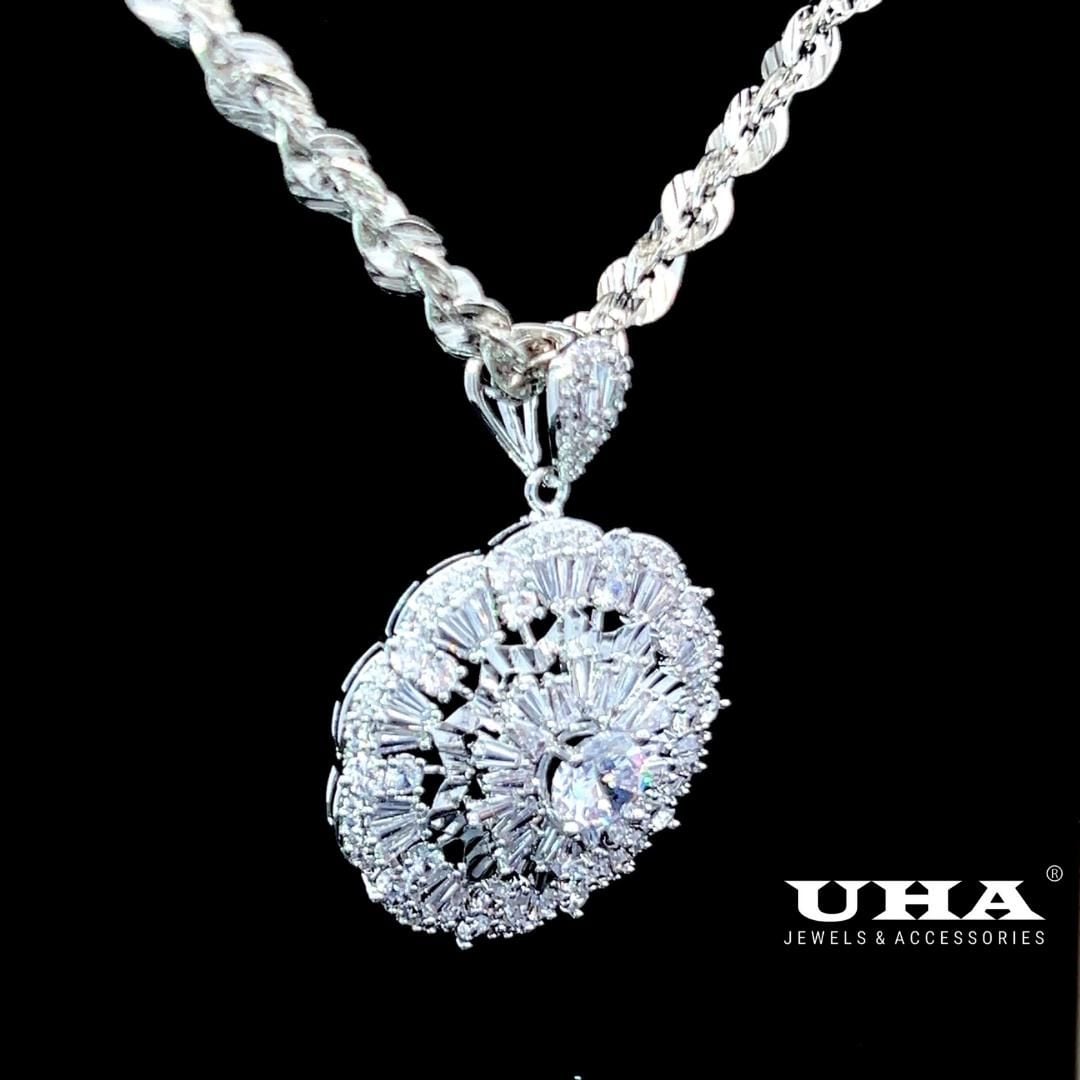 M1404 Mặt và dây chuyền nữ đính đá bagutte cao cấp sáng lấp lánh UHA Women