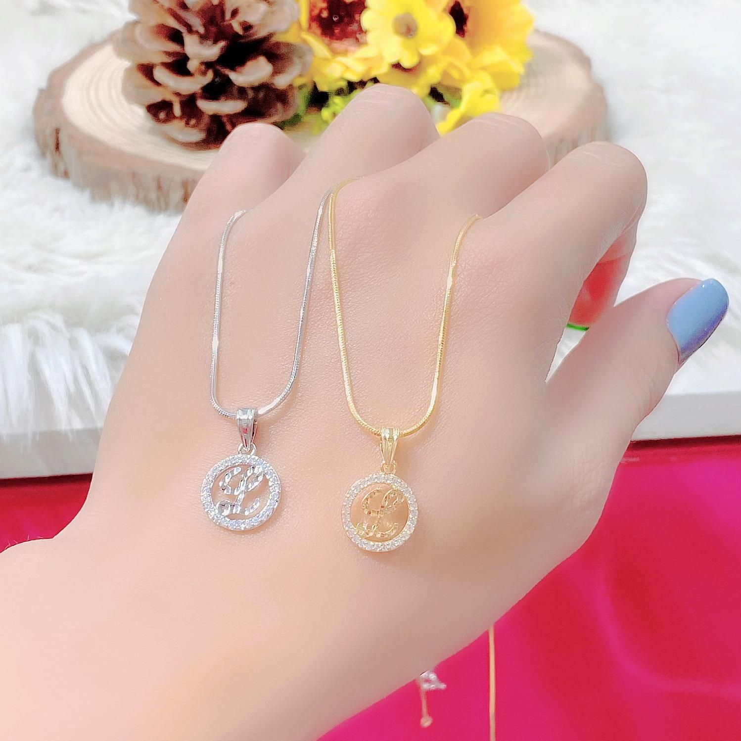 M1345-Mặt dây chuyền chữ cái đơn giản (không kèm dây)-UHA Women Dây Chuyền Nữ Trang Sức