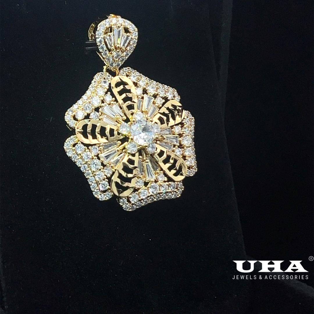 M1617 Mặt dây chuyền nữ đính đá CZ cao cấp thiết kế sang trọng UHA Women
