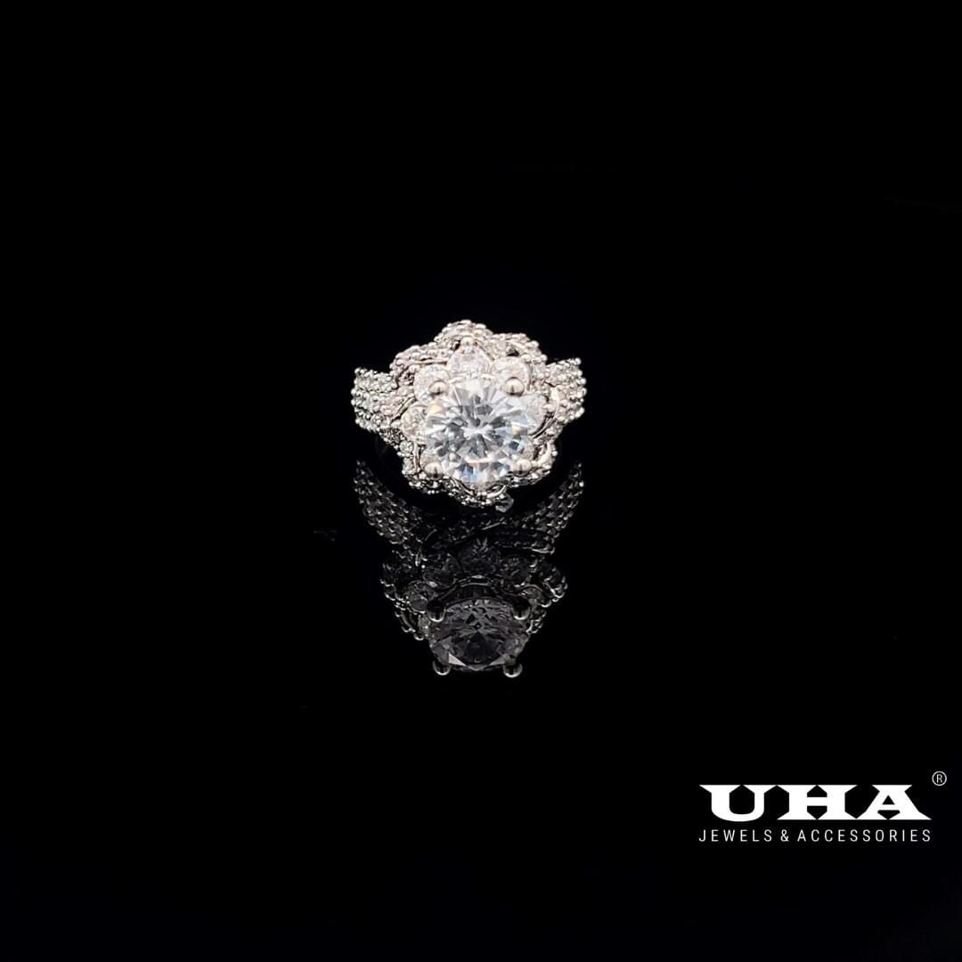 N1251 Nhẫn nữ đính đá CZ cao cấp thiết kế tinh tế cá tính nhẹ nhàng UHA