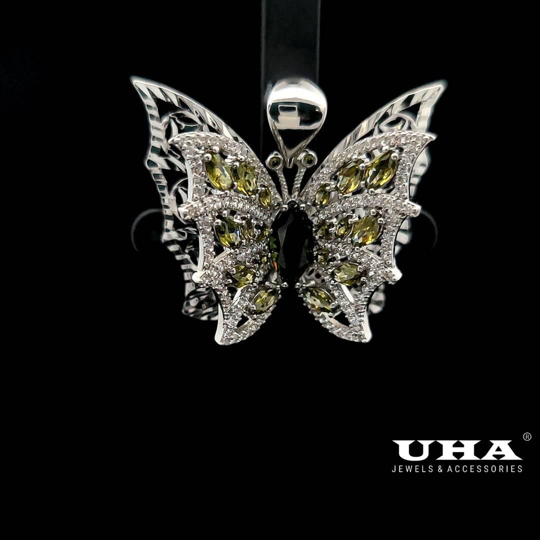 M1573 Mặt dây chuyền nữ kiểu cánh bướm đính đá màu phong thủy siêu xinh UHA