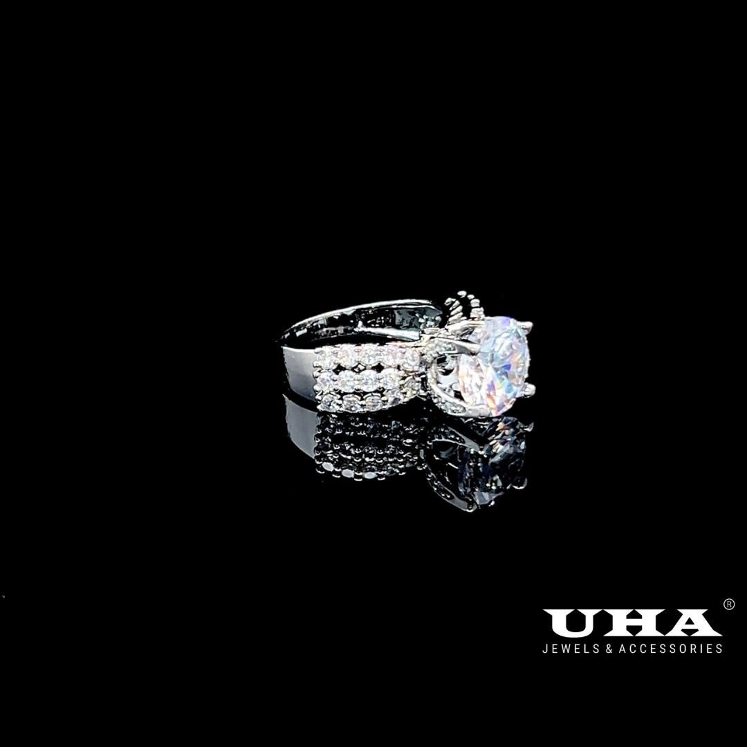 N788 Nhẫn nữ đính đá CZ cao cấp thiết kế trẻ trung UHA