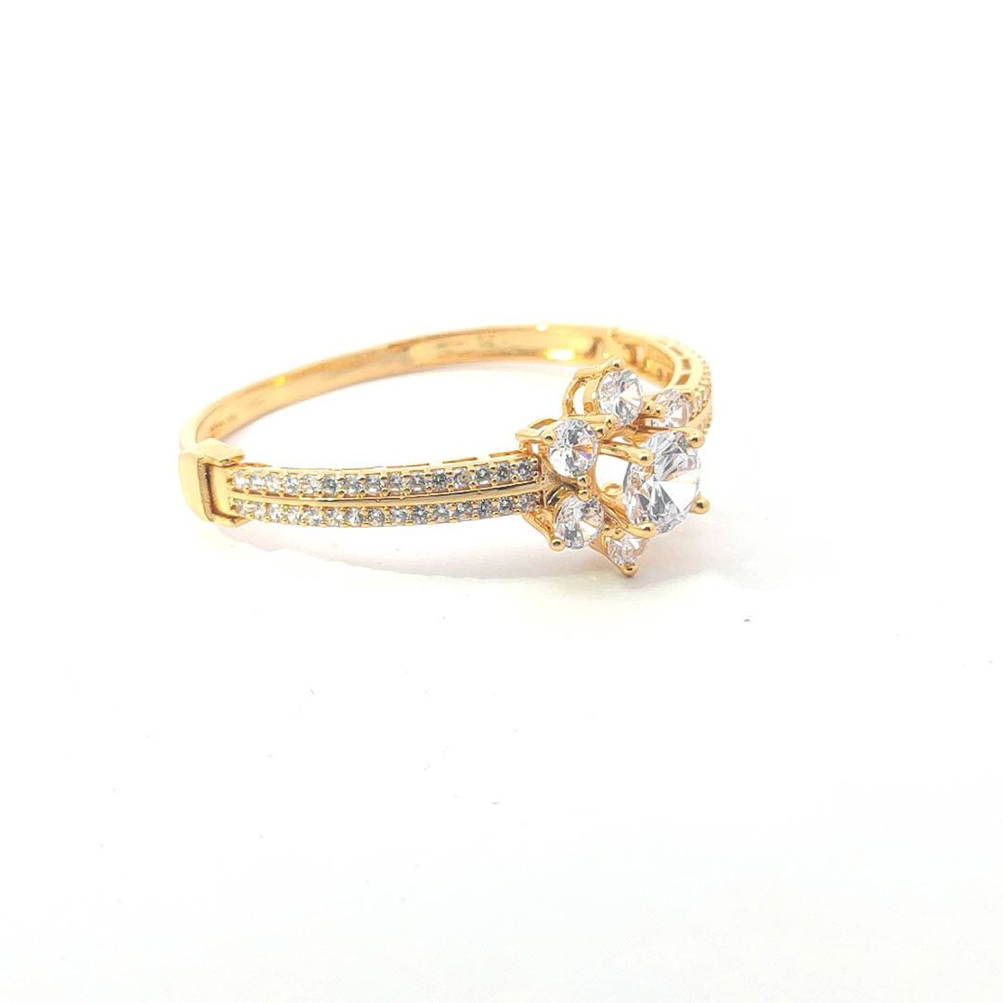 Vòng tay nữ UHA, lắc tay bền màu thiết kế cao cấp sáng lấp lánh V255 Phụ Kiện