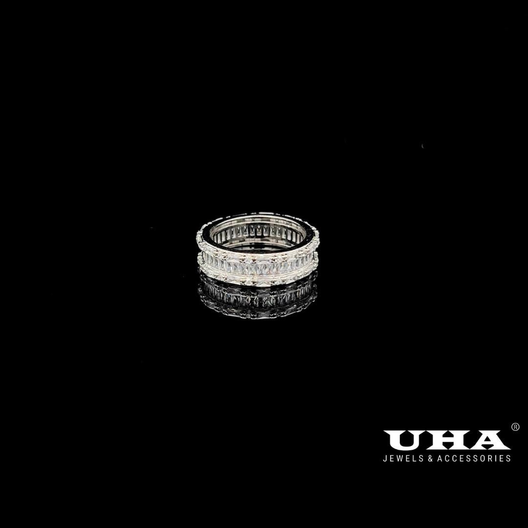 N656 Nhẫn nữ  đính dá bagutte cao cấp sáng lấp lánh UHA Women