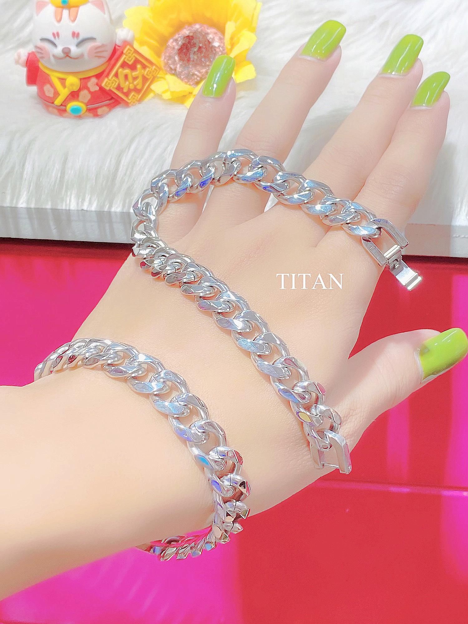 LT08 Lắc tay nam - nữ ti-tan truyền thống dát vàng cao cấp UHA Phụ Kiện
