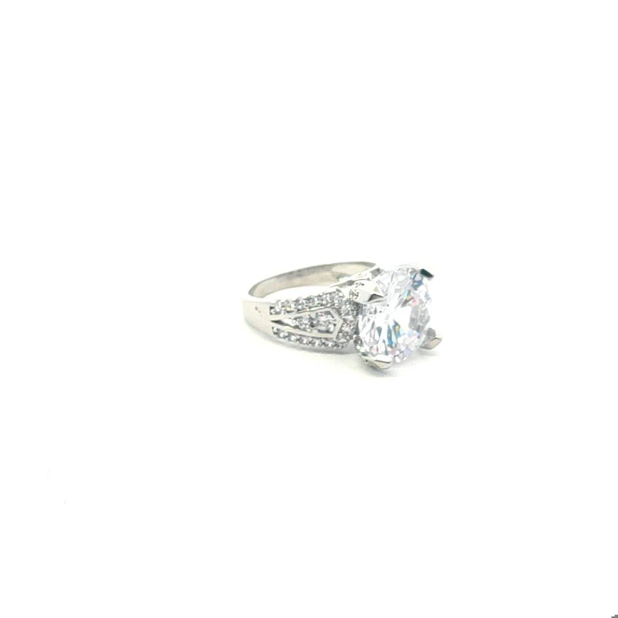 N1074 Nhẫn nữ dính dá CZ cao cấp bền màu UHA Women