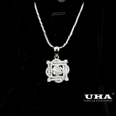 M1675 Mắt và dây chuyền nữ thiết kế tinh tế sang trọng UHA