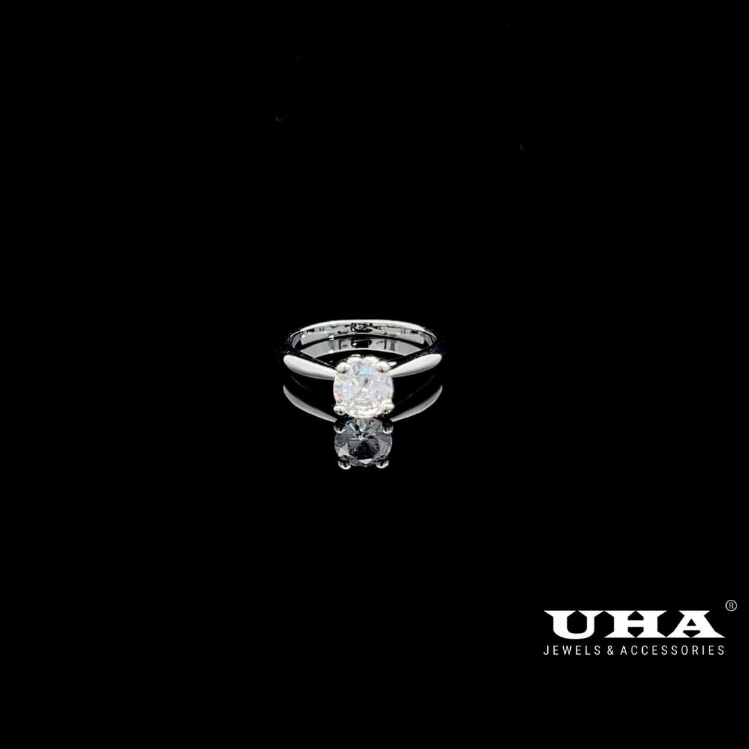 N872 Nhẫn nữ đính đá tròn sáng lấp lánh UHA