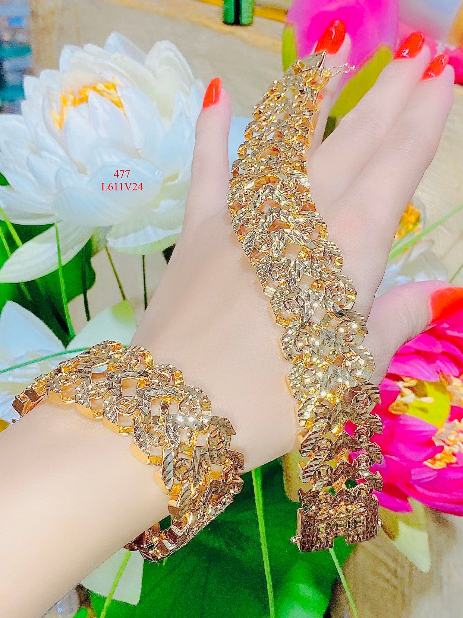 L611 Lắc tay chạm khắc máy kim tiền UNISEX sang trọng UHA Phụ Kiện