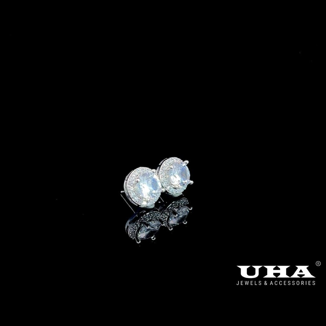 B1668 Bông tai nụ nữ đính đá cz cao cấp sáng lấp lánh UHA Women Khuyên Tai Hoa Tai