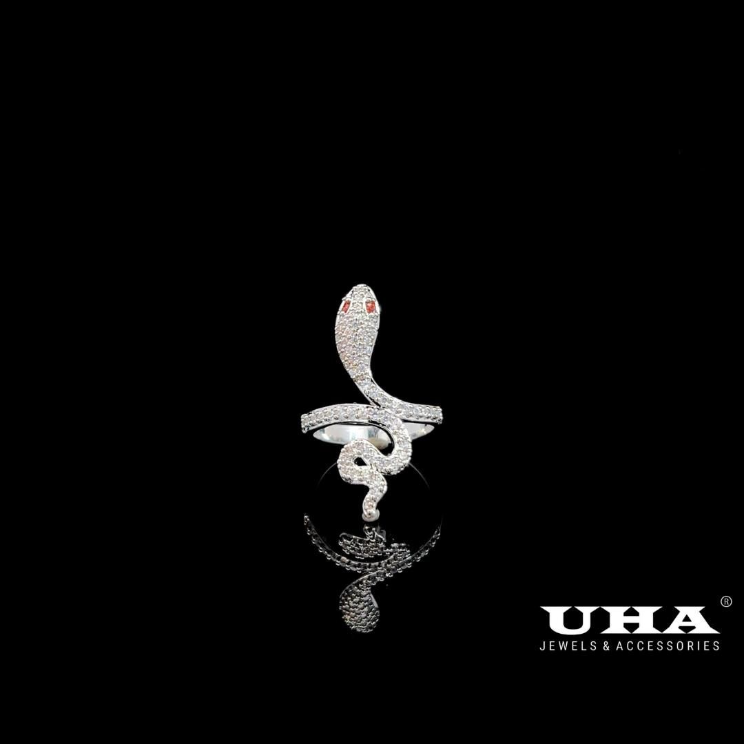 N775 UHA - Nhẫn nữ con rắn UHA   đính đá CZ cao cấp  sang trọng Women