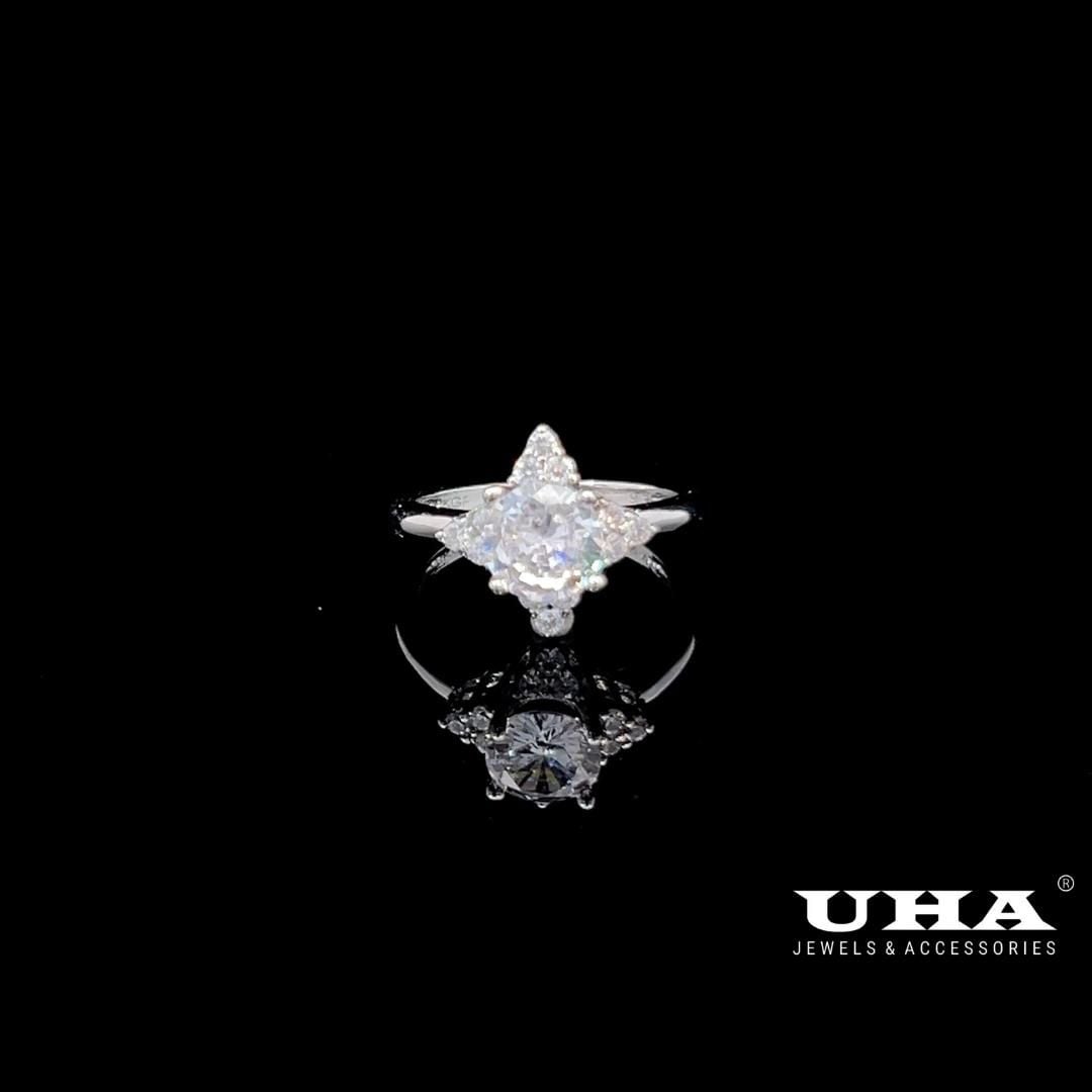 N1252 Nhẫn nữ đính đá CZ cao cấp thiết ké tinh tế trẻ trung UHA