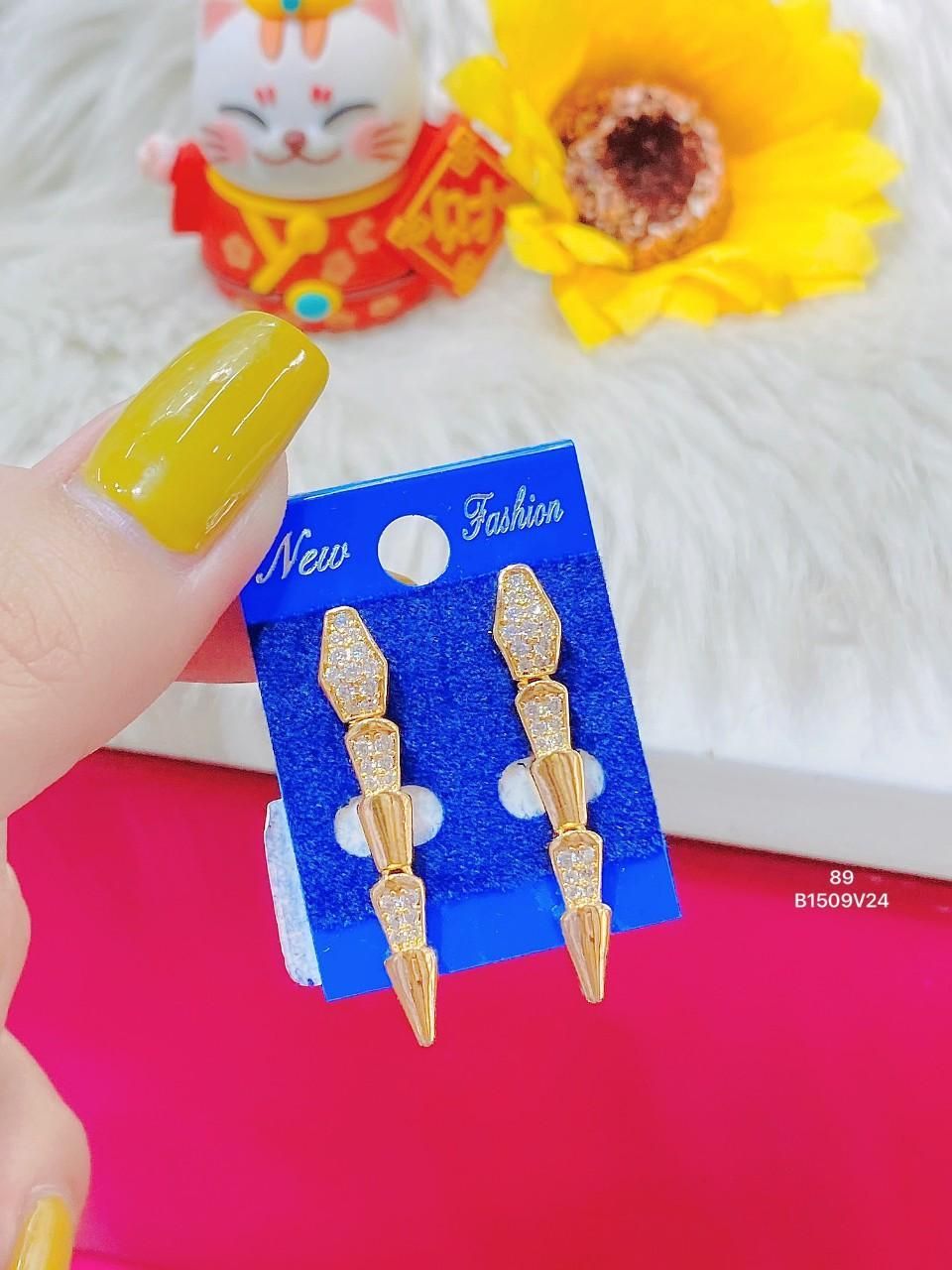 B1509 Bông tai đính đá baguette SIÊU XINH-UHA Women Voi