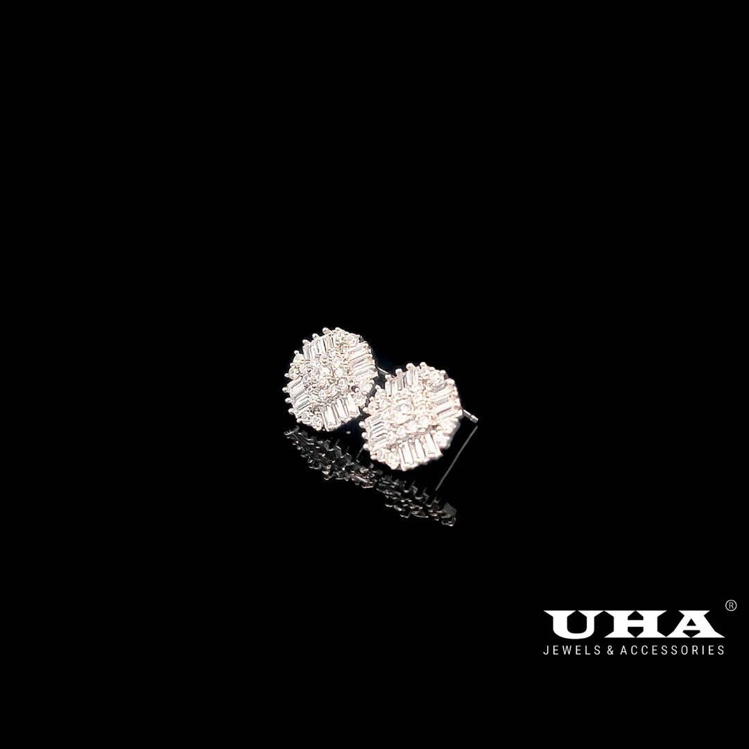 B1594 Bông tai nữ đính đá baguette thiết kế trẻ trung UHA