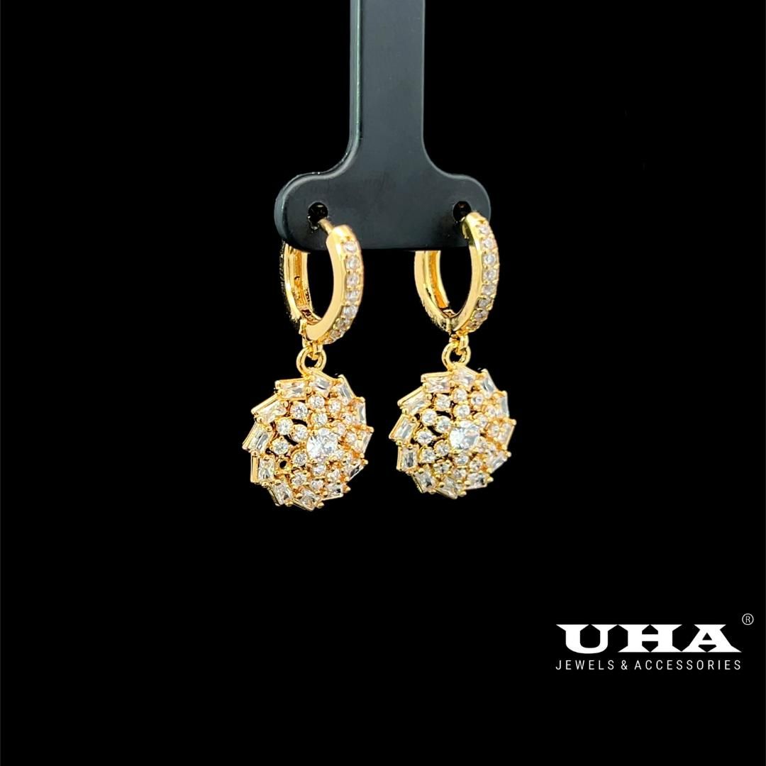 B1624 Bông tai nữ đính đá bagutte cao cấp sang trọng tinh tế UHA