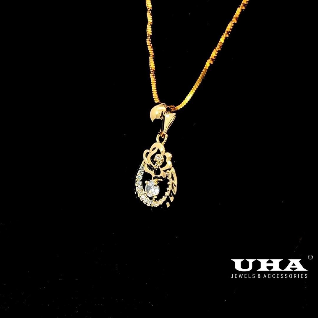 M1640 Mặt và dây chuyền nữ thiết kế nhỏ gọn, tinh tế uha