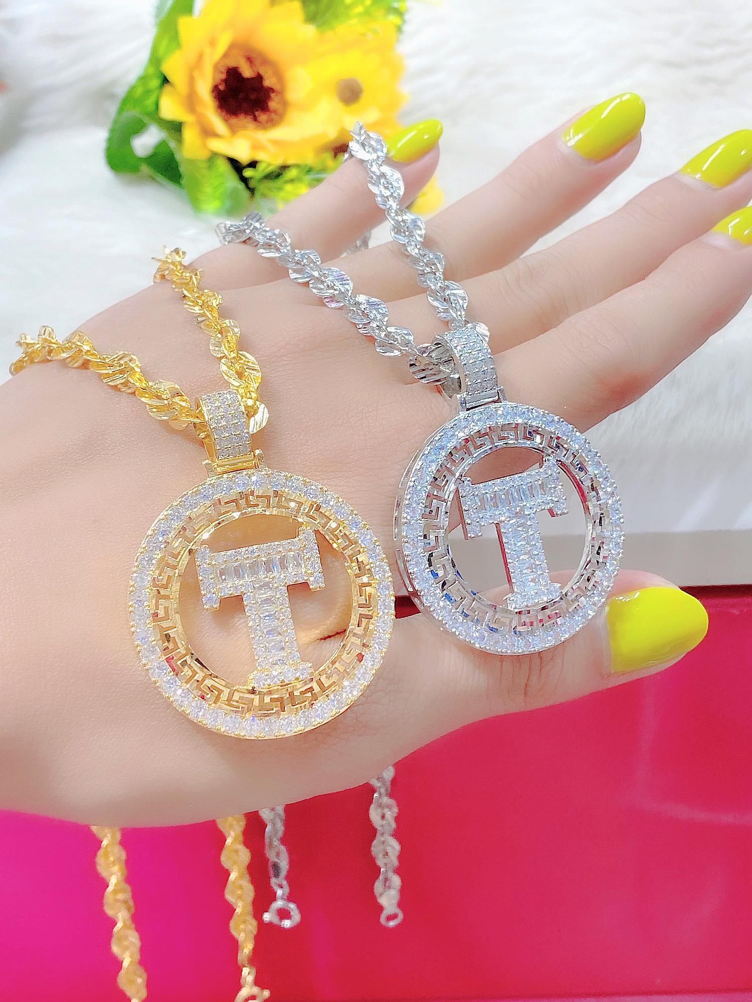 Mặt dây chuyền chữ cái kèm dây italy nữ UHA mạ vàng 18K kiểu dáng sang trọng M15