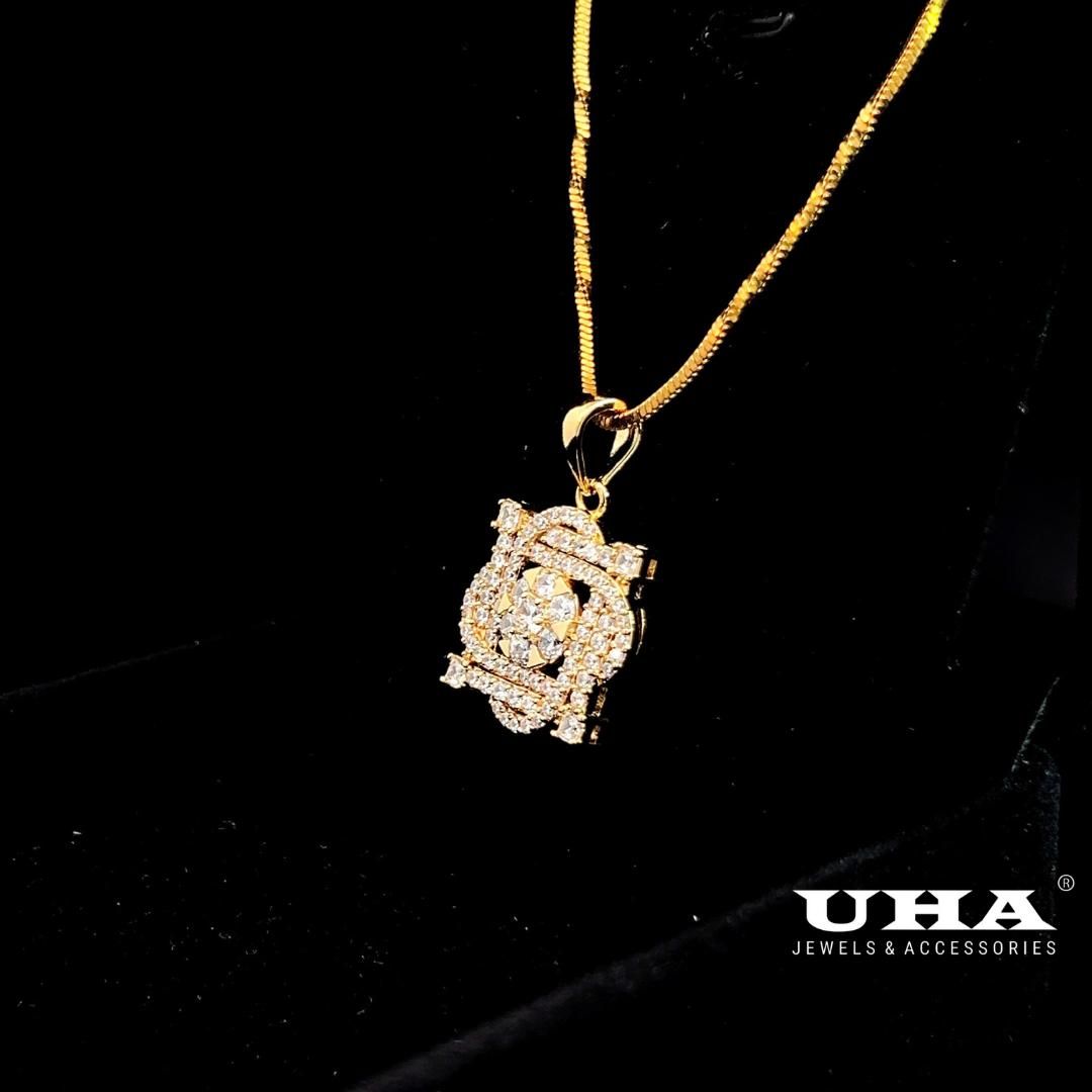 M1675 Mặt và dây chuyền nữ thiết kế sang trọng đính đá sáng lấp lánh UHA Women