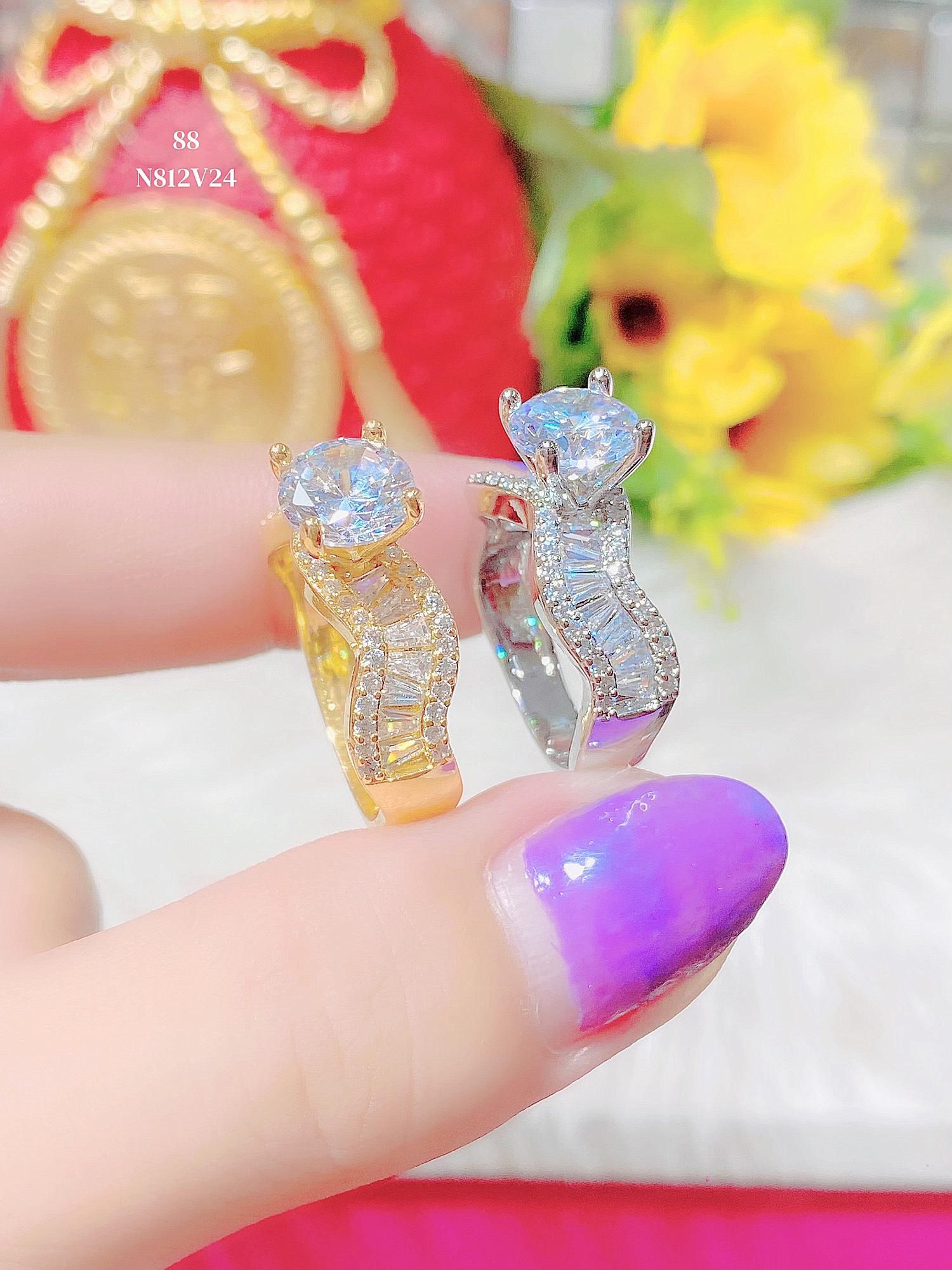 N812 Nhẫn nữ đính xoàn mạ vàng, xi kim cao cấp