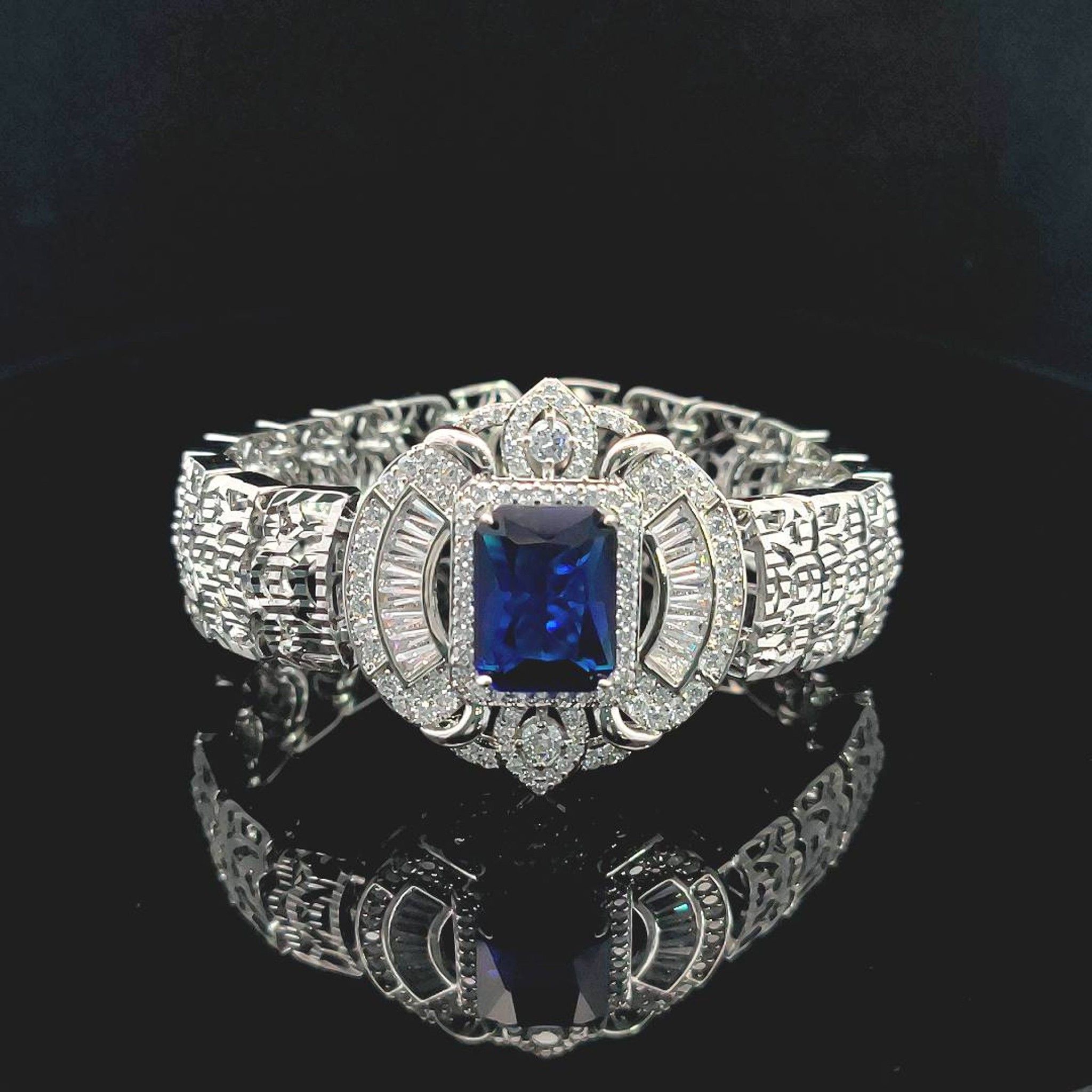 L619 Lắc tay nữ thiết kế sang trọng, đính đá CZ cao cấp UHA Phụ Kiện