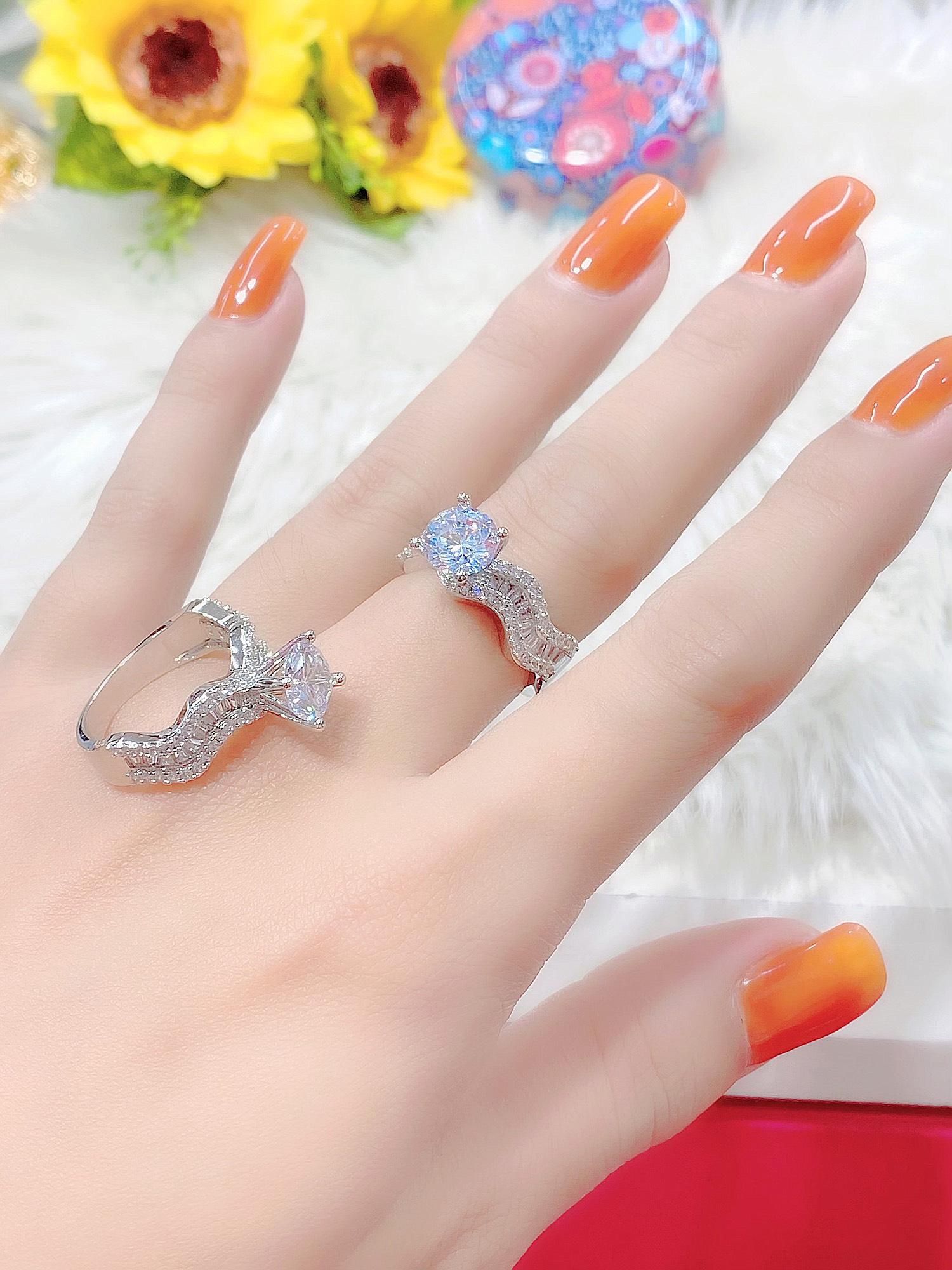 N812 Nhẫn nữ đính xoàn mạ vàng, xi kim cao cấp