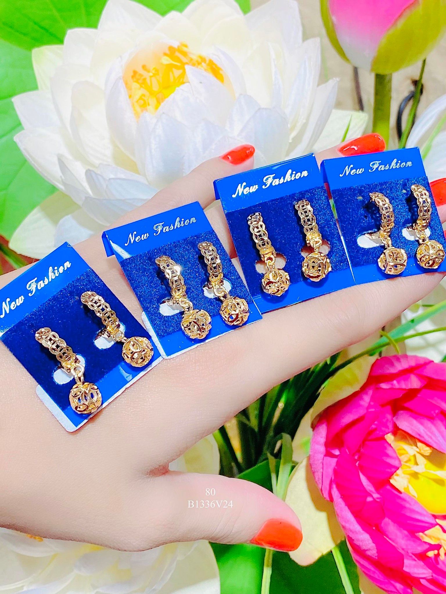 B1336 UHA bông tai nữ đính đá CZ cao cấp sáng lấp lanh siêu xinh Women