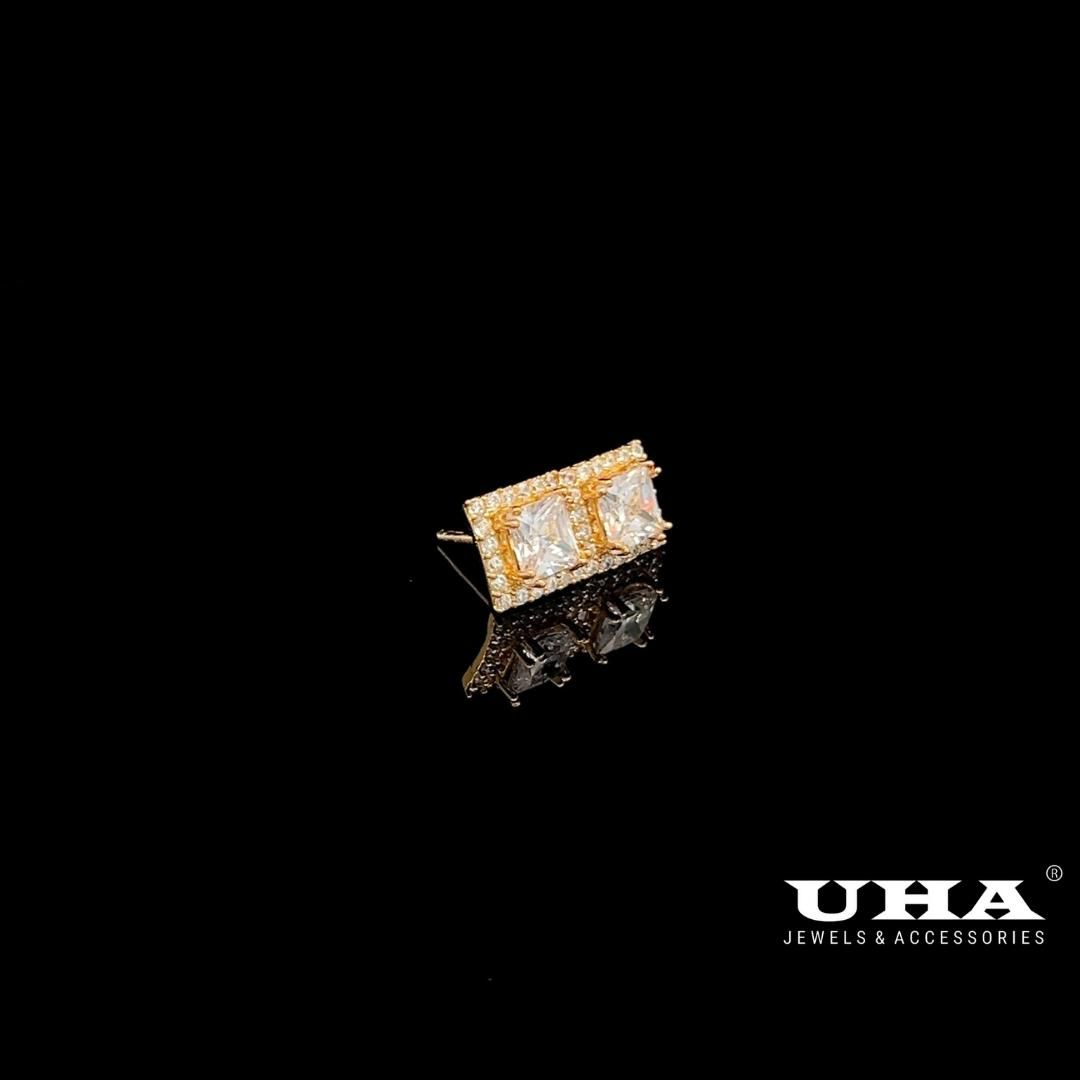 B1080 Bông tai nữ hột vuông đính đá CZ cao cáp sáng lấp lánh UHA