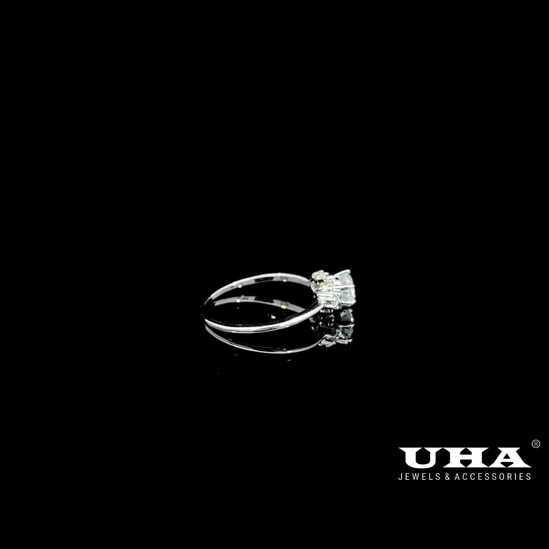 N820 - Nhẫn nữ UHA hình tròn đính đá cz cao cấp Women