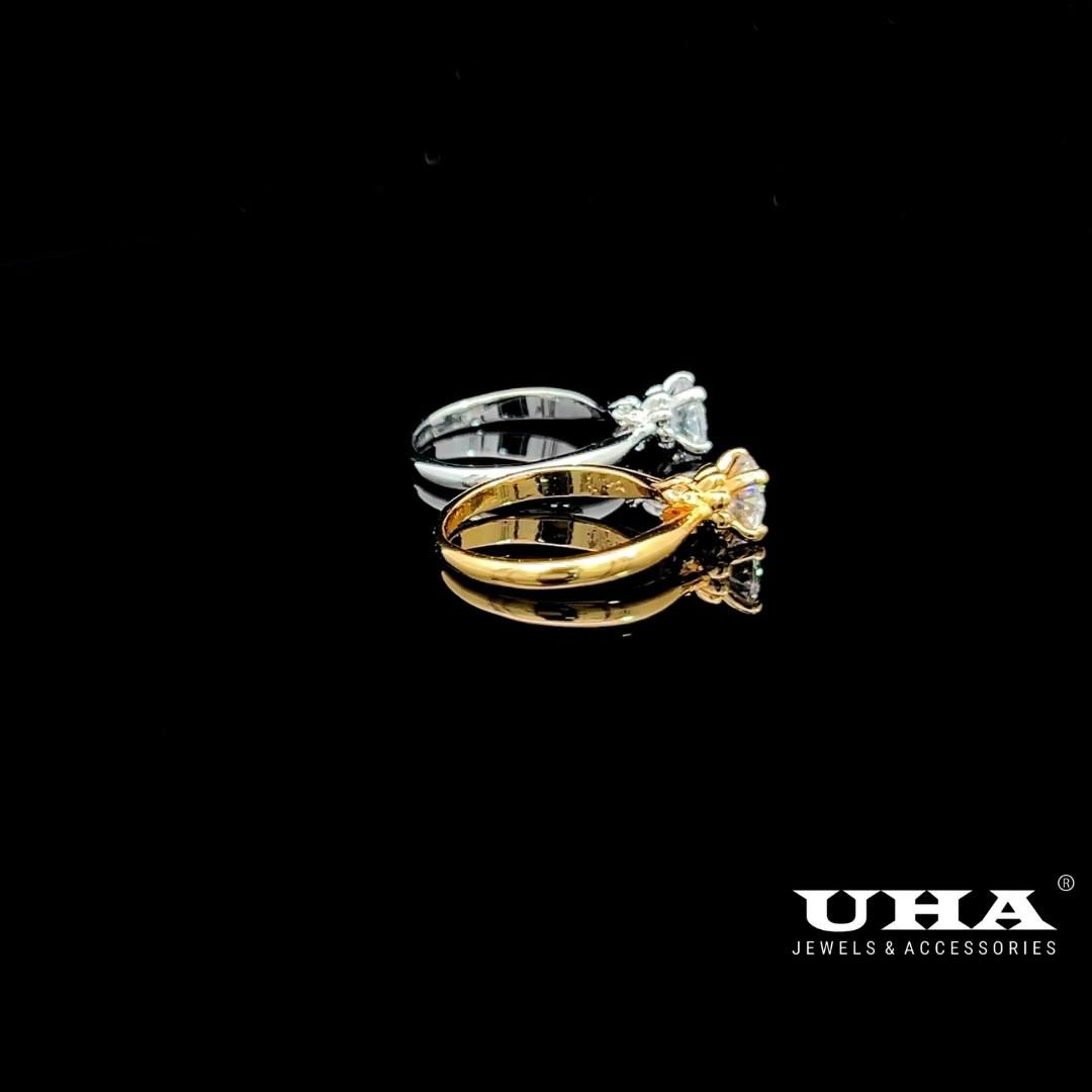 N872 Nhẫn nữ đính đá tròn sáng lấp lánh UHA