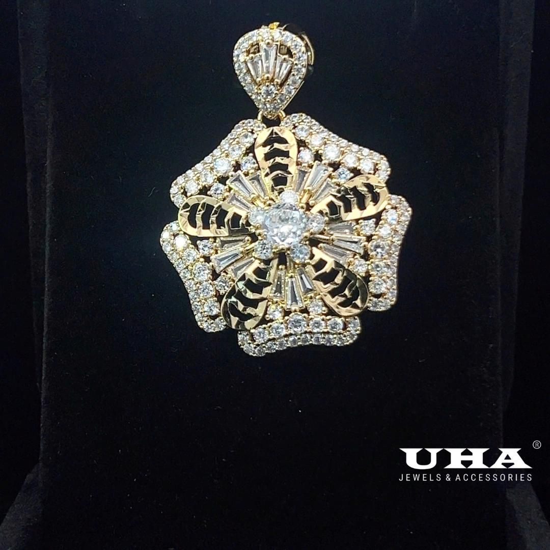 M1617 Mặt dây chuyền nữ đính đá CZ cao cấp thiết kế sang trọng UHA Women