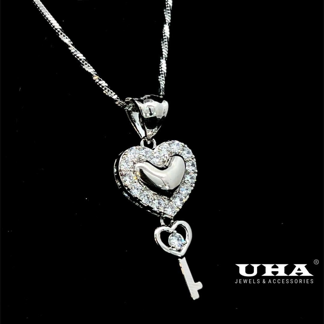 M1680 Mặt và dây chuyền nữ thiết kế kiểu trái tim- chìa khóa đính đá sáng lấp lánh UHA Women