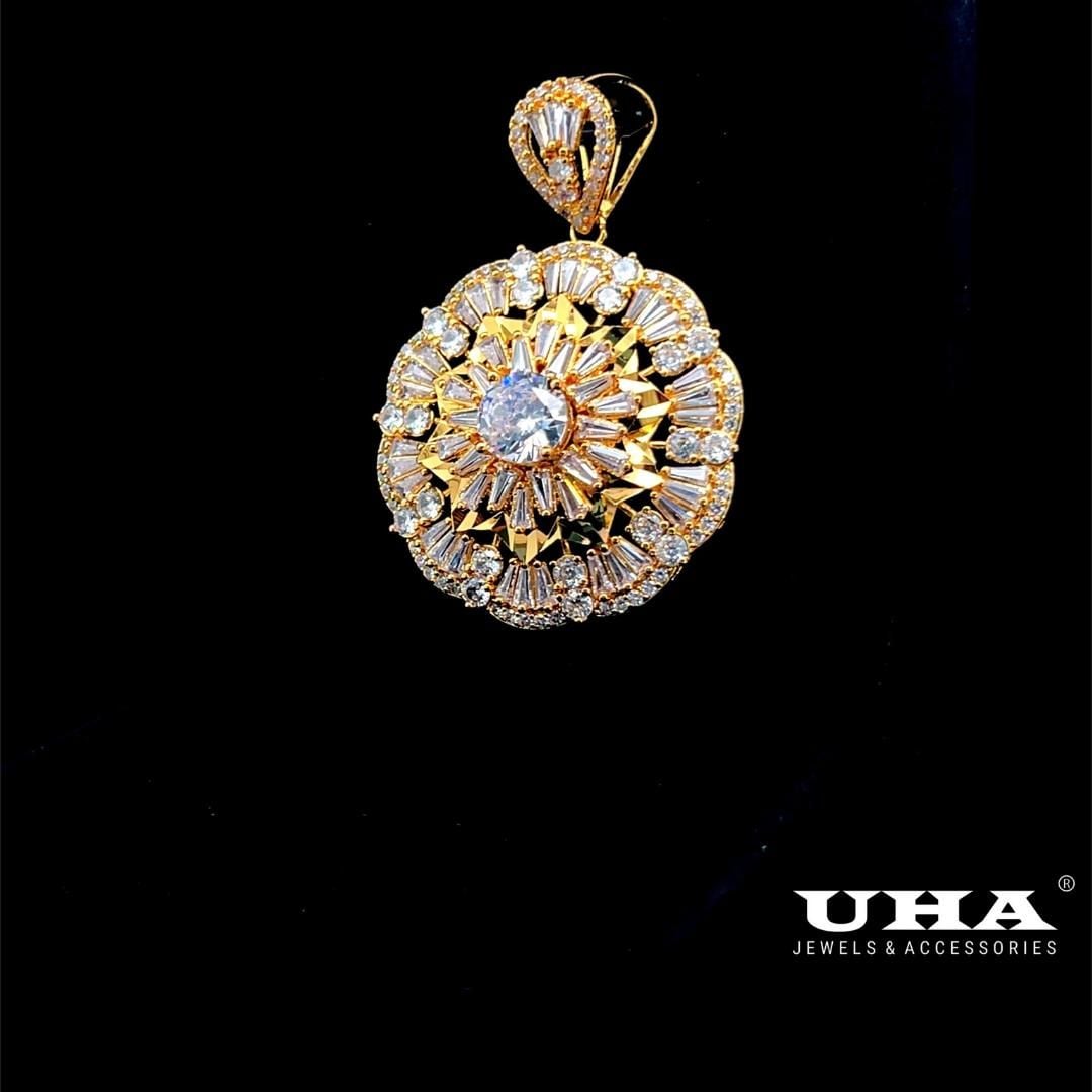 M1404 Mặt và dây chuyền nữ đính đá bagutte cao cấp sáng lấp lánh UHA Women