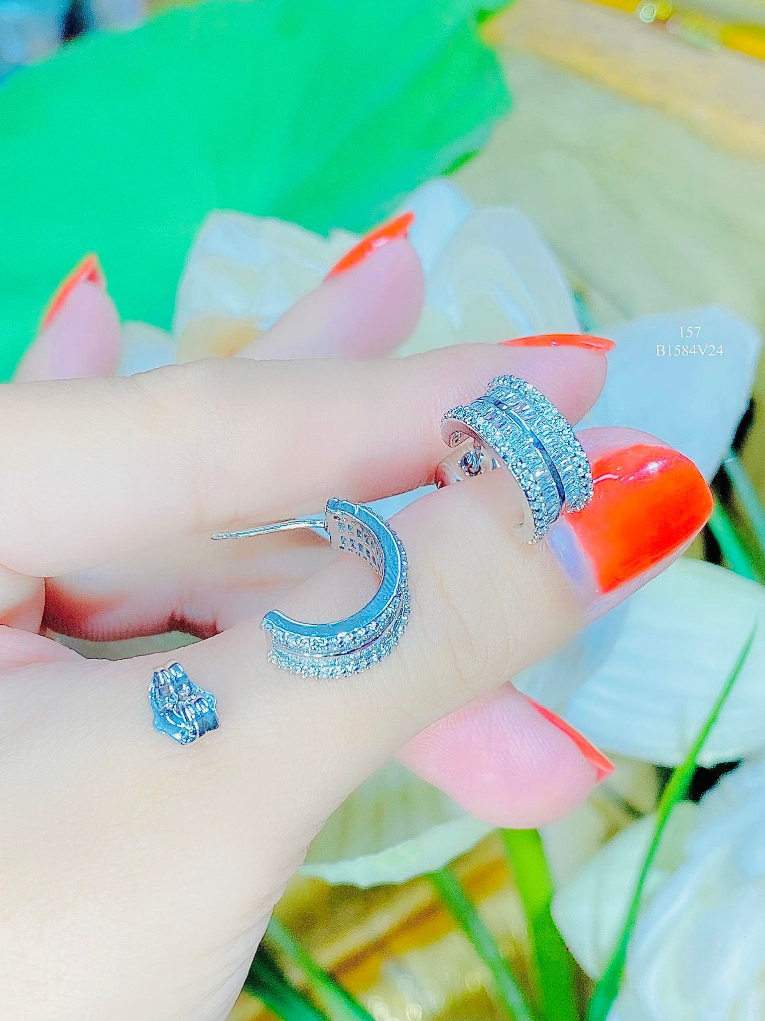 B1584 Bông tai nữ thiết kế kiểu lạ, đính đá baguute sáng lấp lánh UHA Khuyên Tai Hoa Tai Women