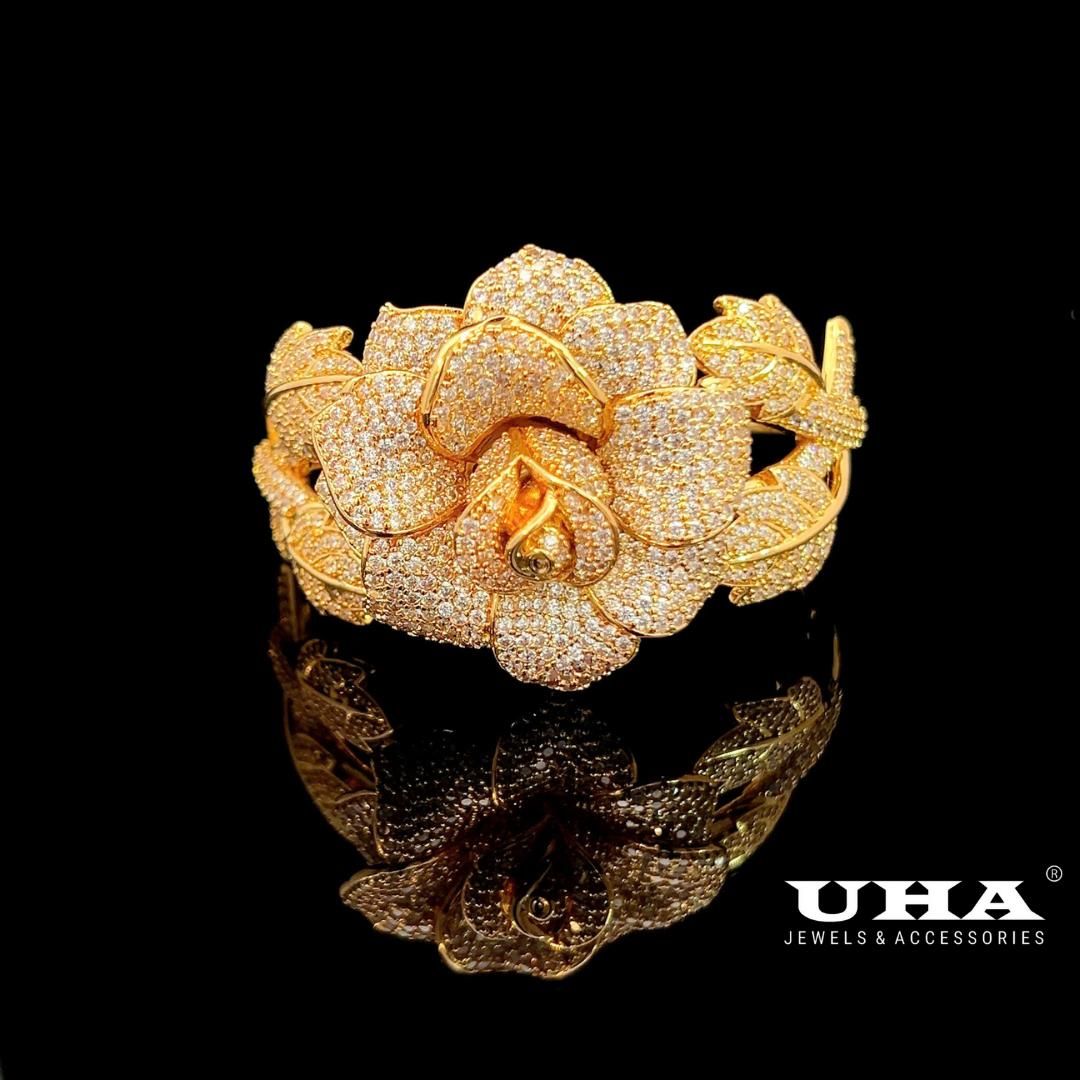 V178 Vòng tay nữ đính đá cao cấp thiết kế sang trọng UHA