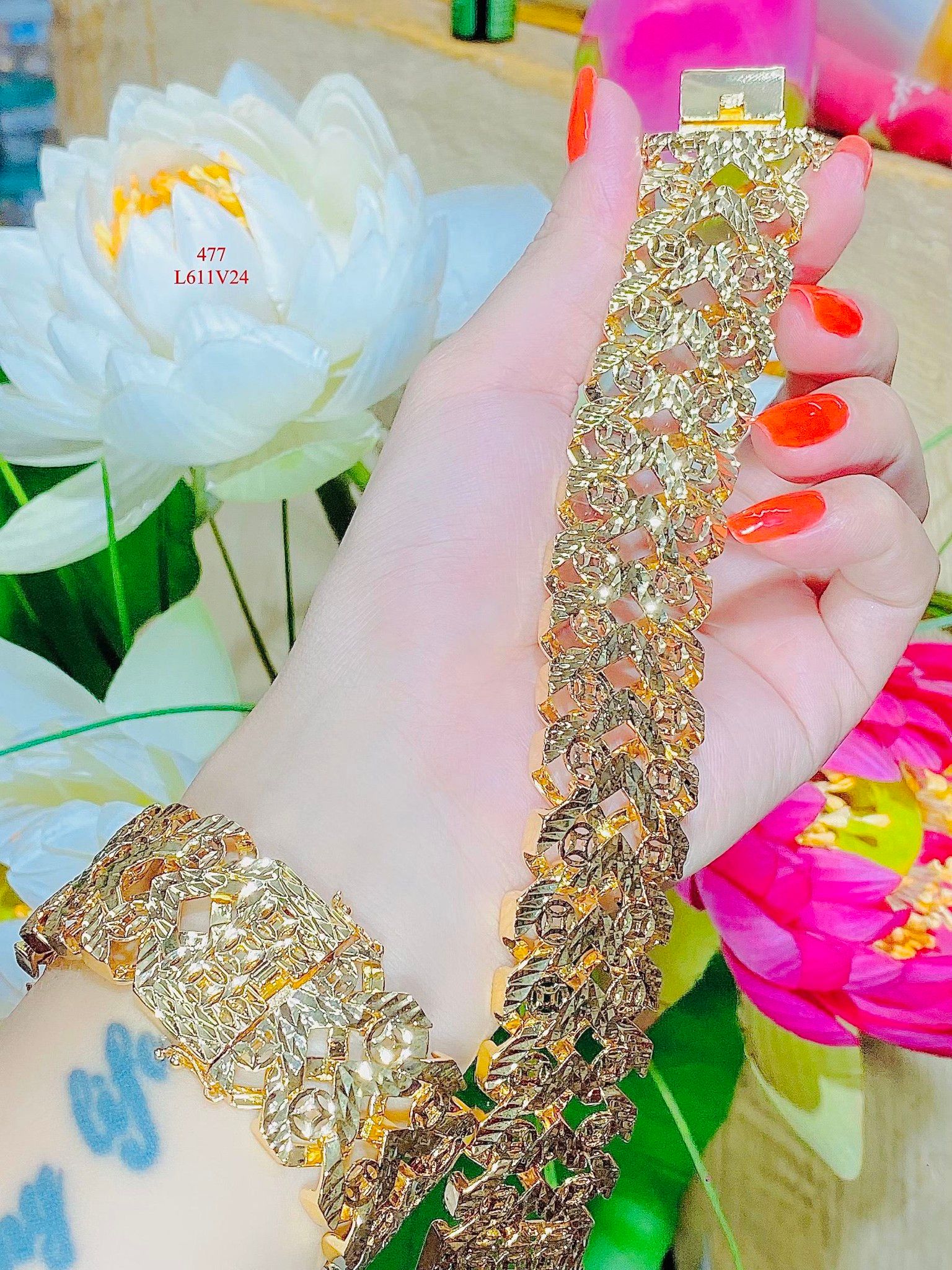 L611 Lắc tay chạm khắc máy kim tiền UNISEX sang trọng UHA Phụ Kiện
