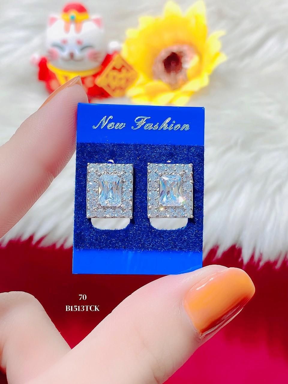 B1513 Bông tai nữ bản chữ nhật lớn đính đá CZ cao cấp sáng lấp lánh UHA Voi Women