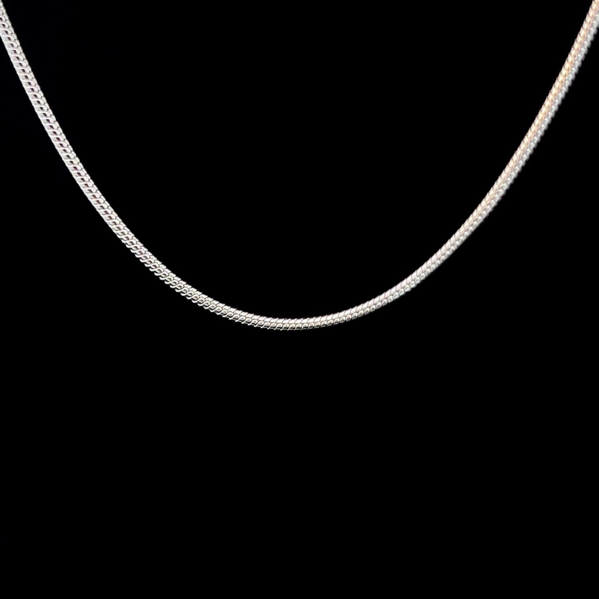 DIN3 Dây chuyền inox unisex thiết kế sang trọng bền màu cao cấp UHA