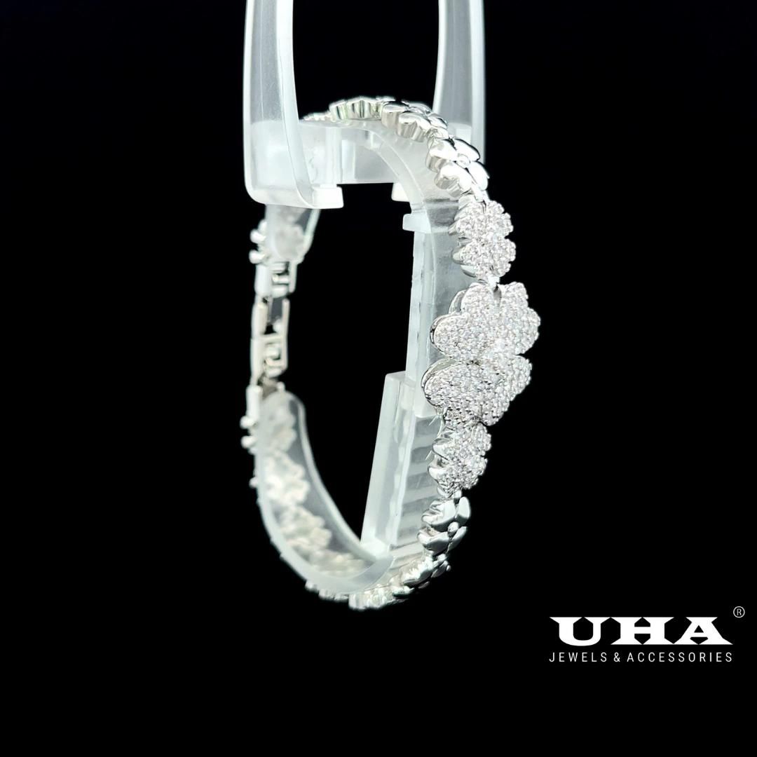 L660 Lắc tay nữ thiết kế kiểu hoa đính đá sáng lấp lánh UHA Phụ Kiện