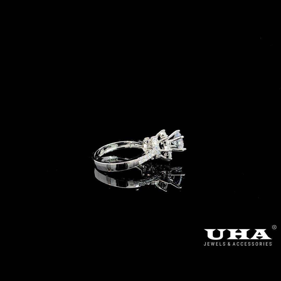 N680 Nhẫn nữ đính đá CZ cao cấp sáng lấp lánh UHA Women