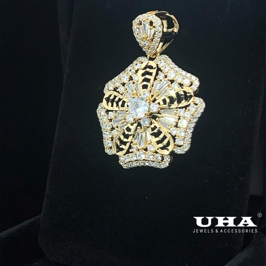 M1617 Mặt dây chuyền nữ dính đá CZ cao cấp thiết kế tinh tế UHA