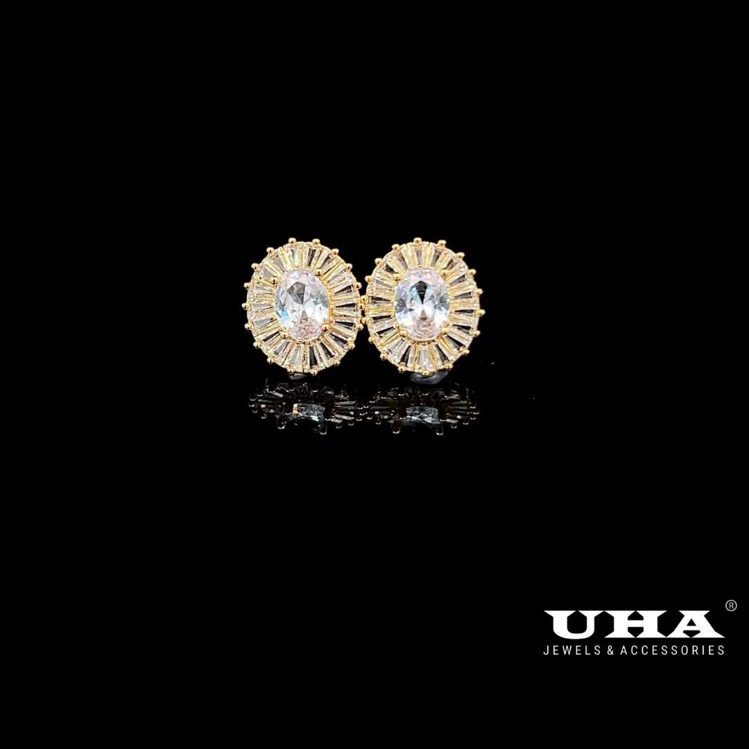 B1622 Bông tai nữ đính đá bagutte cao cấp sáng lấp lánh UHA-TẶNG KÈM HỘP Women Hoa Tai