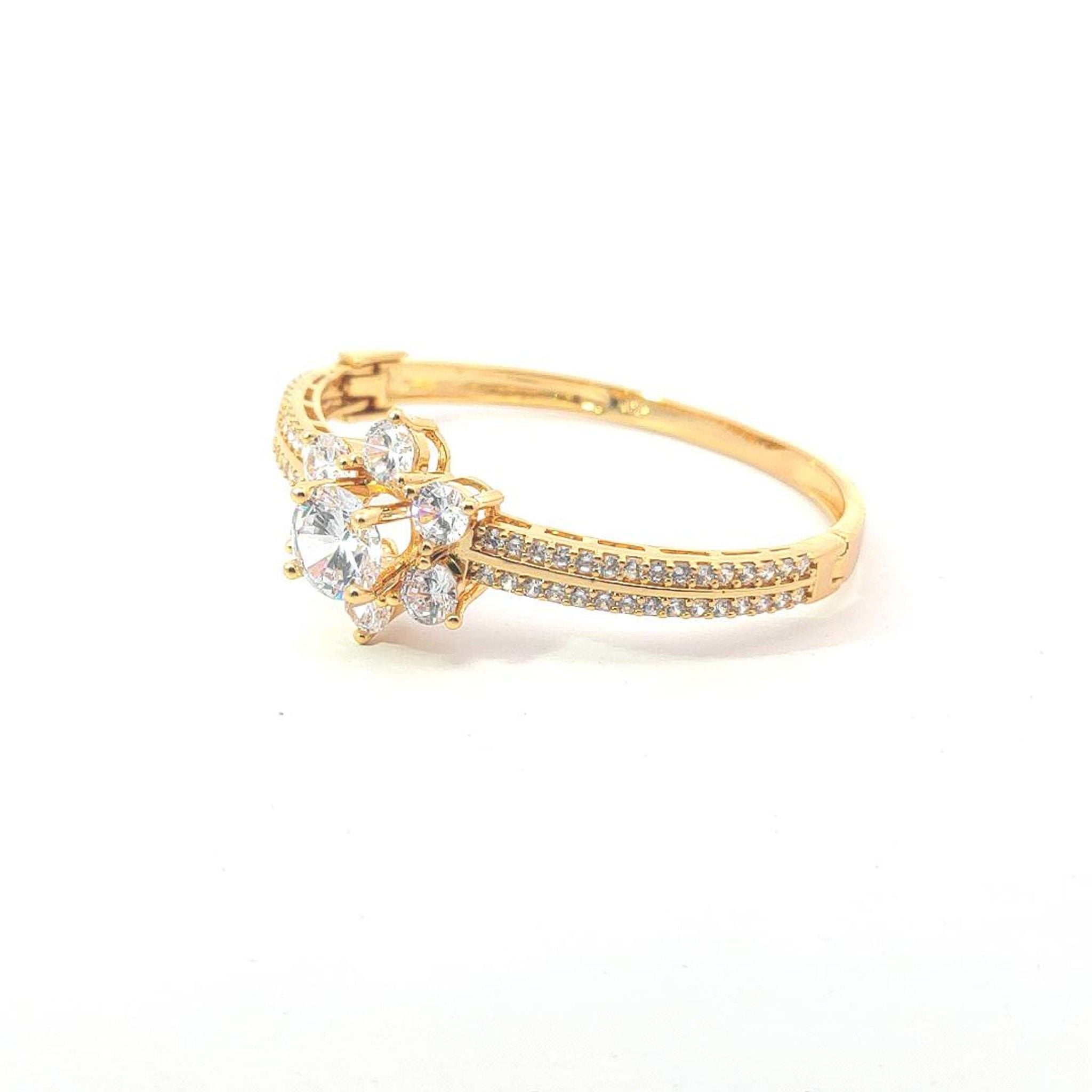 Vòng tay nữ UHA, lắc tay bền màu thiết kế cao cấp sáng lấp lánh V255 Phụ Kiện