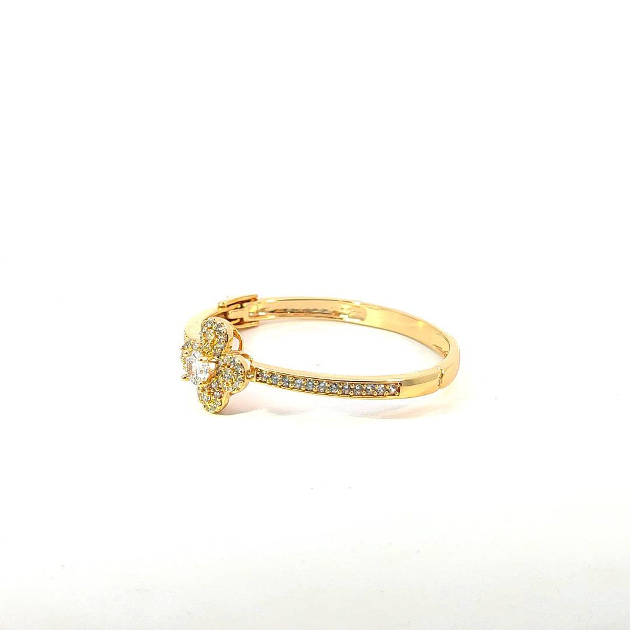 V494-Vòng tay nữ UHA đính dá CZ cao cấp bền màu sáng lấp lánh